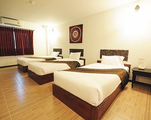 Triple Deluxe Room