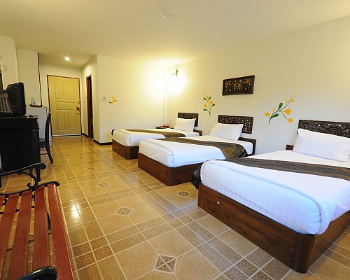 Triple Deluxe Room